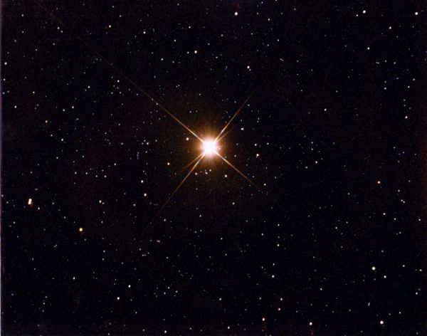 Betelgeuse: le stelle più colorate del cielo sono fra le protagoniste di "Sipario sulle Stelle"
